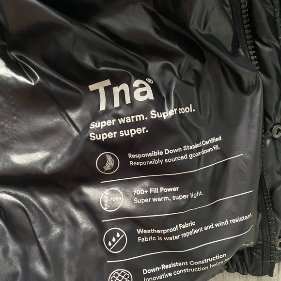 TNA SuperPuff Gloss Black - Picture 6 of 16
